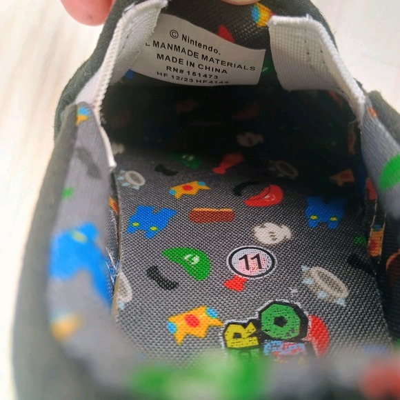 Super Mario Movie Kids 11 Canvas Slip‎ On Shoes Bowser Wario Toad Yoshi Nintendo - Picture 8 of 9